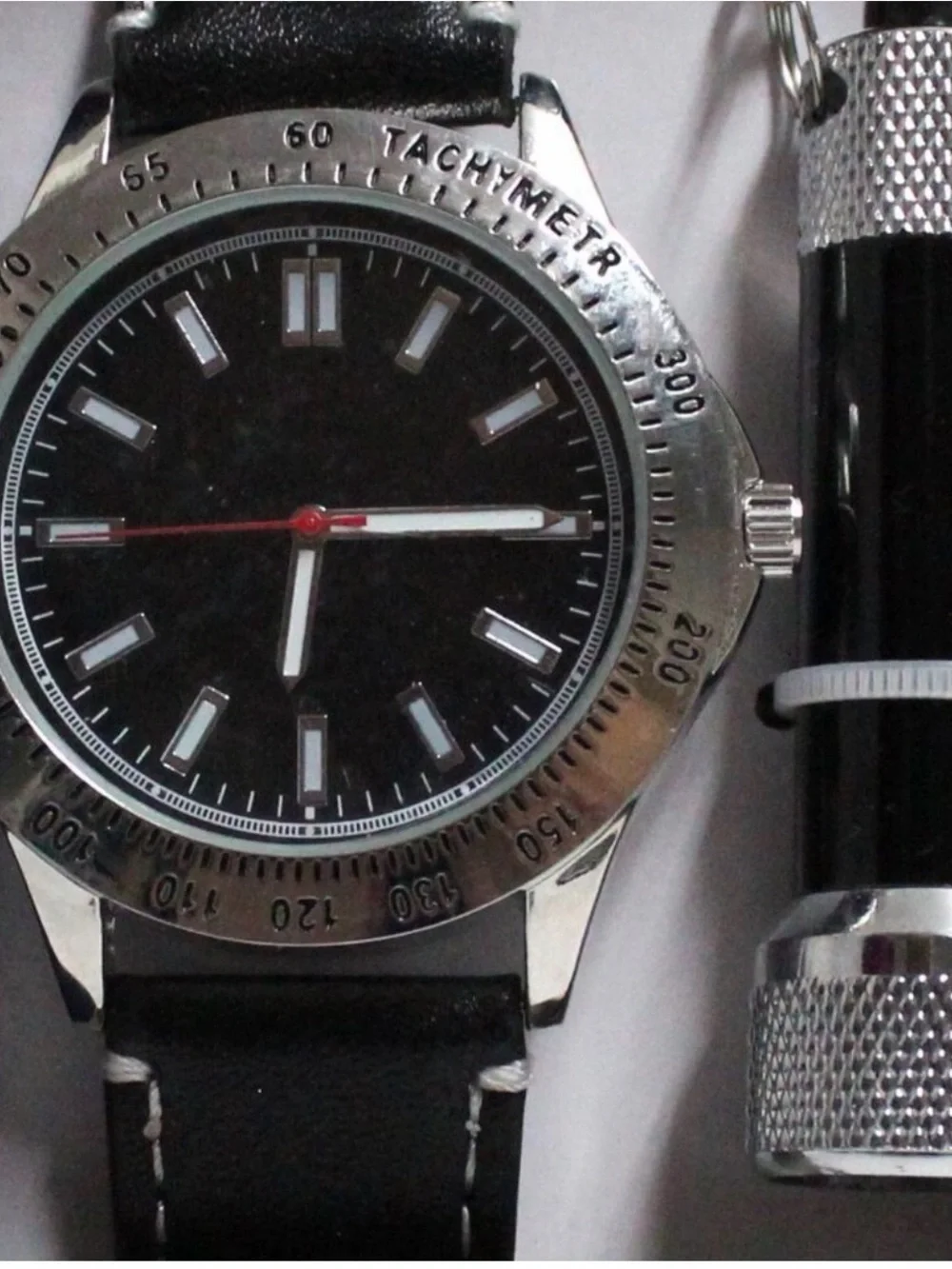 💜 George Men's Set - 1 Analog Watch and 1 Flashlight(works just needs batteries)